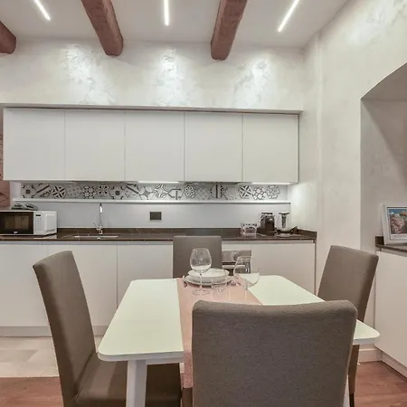 Amazing In With Kitchen *